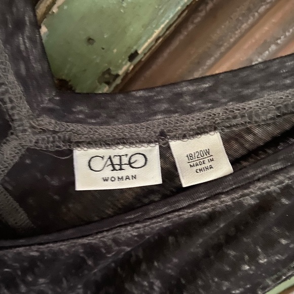 Black and Gray sleeveless blouse size 18/20 - Picture 3 of 3